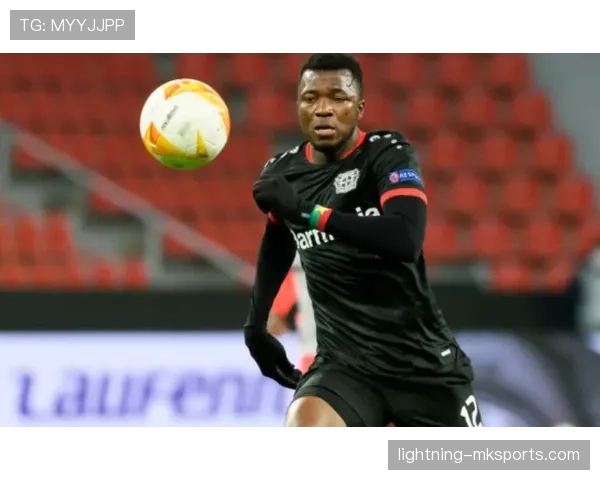 塔普索巴头球建功，助球队斩获关键胜利