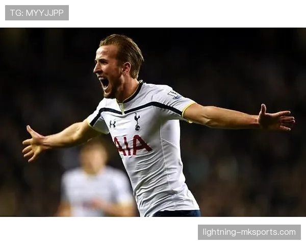 哈里·凯恩展现独特舞步风格，备受球迷关注及讨论