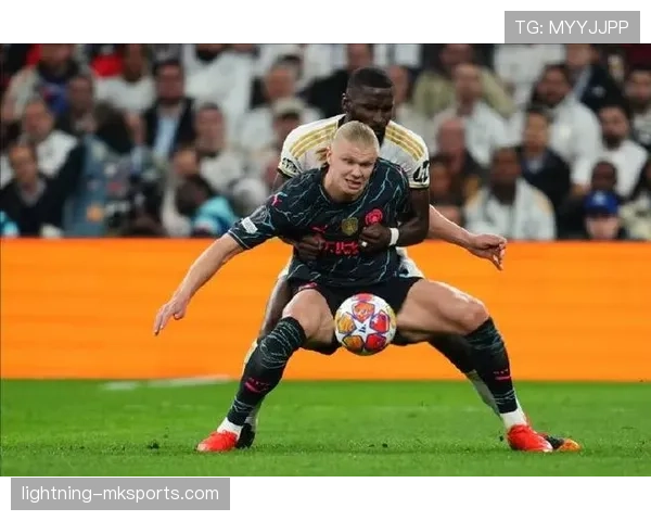 吕迪格对位哈兰德：强硬防守战术解析