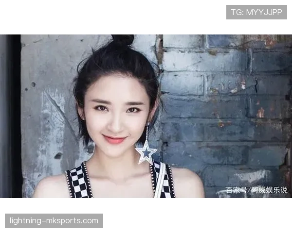 唐佳豪这生活简直像电视剧,场上拼命人,家里却是超级暖爸模式? 唐佳豪这生活简直像电视剧,场上拼命人,家里却是超级暖爸模式?