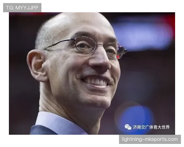 韦少一顿饭能顶我一个月工资，生活细节简直在说“啥，你这么活？”